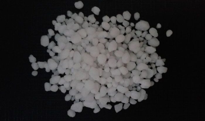 Calcium nitrate limac